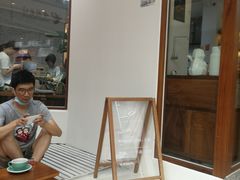 -Line 咖啡(石厦花园店)