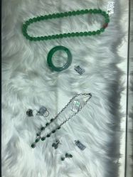 -北京七彩云南翡翠珠宝旗舰店(月坛店)