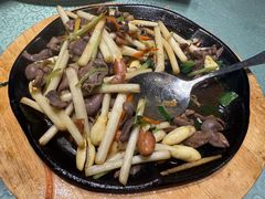 鸡杂炒花生苗-仙店农庄(湖景农庄餐厅)