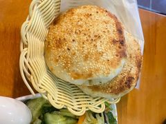 -刘记羊汤·烧饼夹肘子