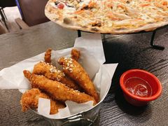 炸自制鸡柳-机器人火炉披萨