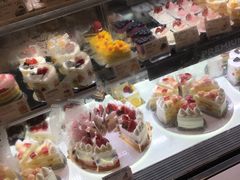 -巴黎贝甜(大宁国际商业广场店)