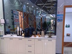 -茂菊口腔连锁(浦东南路店)