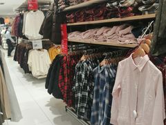 -优衣库(南京建邺万达广场店)