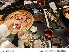 -山川小町·极番烧肉(新地假日广场店)