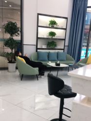 -蕾特恩专业祛痘·皮肤管理