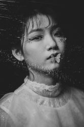 -现代经典婚纱摄影