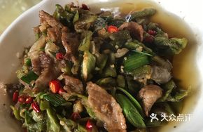 Stir-fried Lettuce Skin with Pork