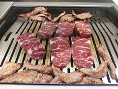 -臻牛烤肉