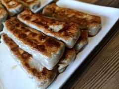 猪肉尖椒香菜-左邻右舍褡裢火烧(石榴园店)