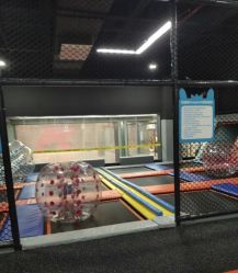 -蹦贝运动中心·蹦床·攀岩·闯关(龙岗店)