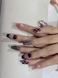 -瞧·享轻奢美甲美睫