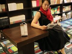 -钟书阁(松江泰晤士小镇店)