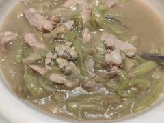 手撕茄子炖蚬肉-小船渔村•大连菜•大连焖鱼(明泽街店)
