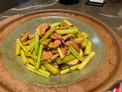 -吕氏焗小鲜•海鲜青岛菜(总店)