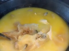 -鲜入围煮花胶鸡海鲜火锅