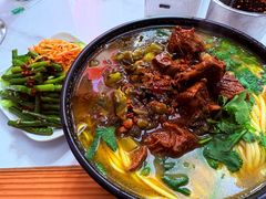 酸菜红烧牛肉面-俊杰拉面馆