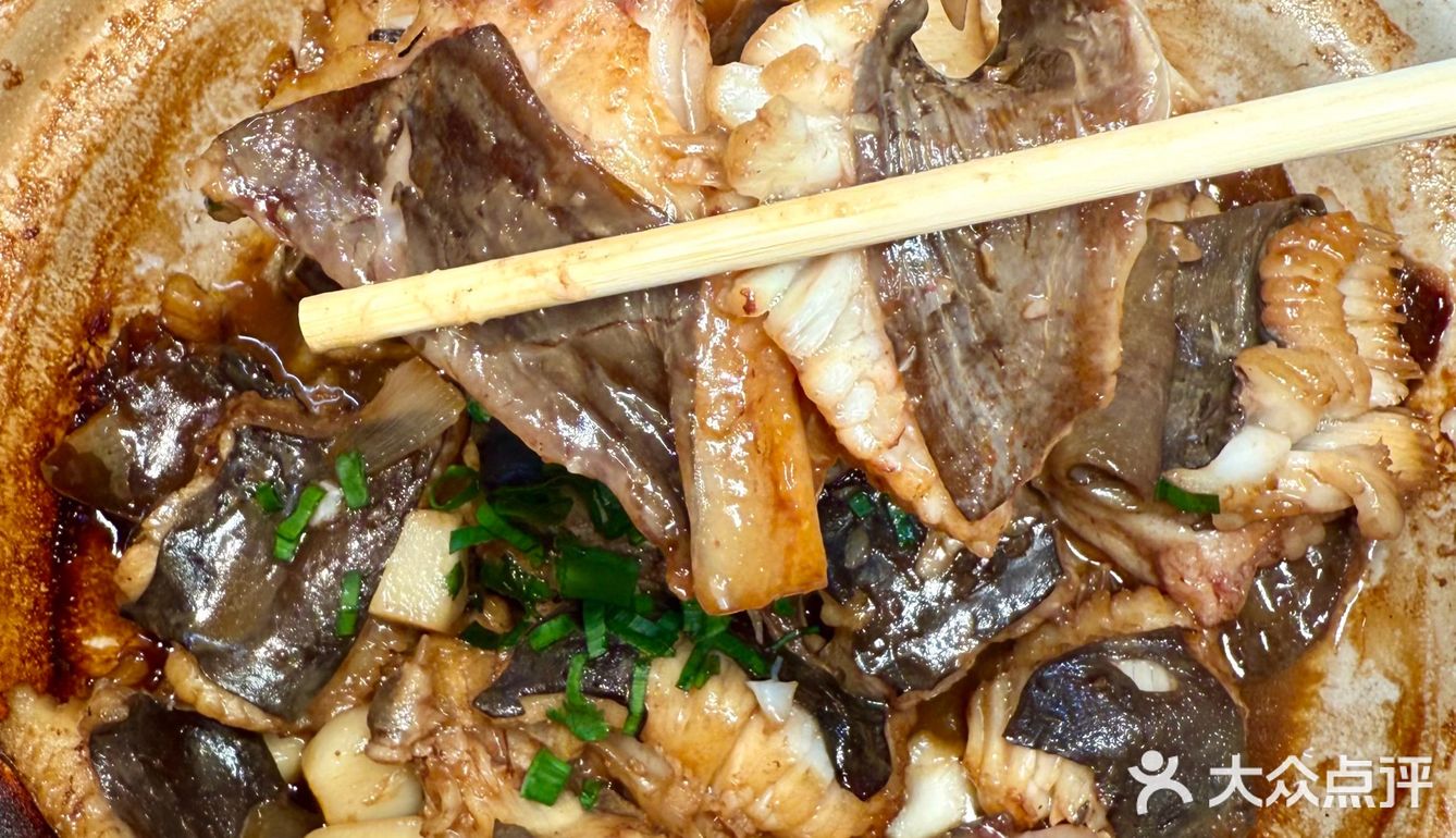 大连坠有特色的海鲜烧烤~有趣又好吃！！