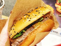 -麦当劳(中山公园龙之梦店)