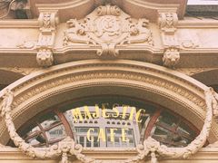 -Majestic Café