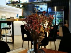 -POKEE VIA&Brunch·维娅(重庆来福士店)
