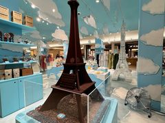 -乐蓬马歇百货公司(Rive Gauche)