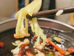 -万重锦·人文川菜馆(骡马市店)