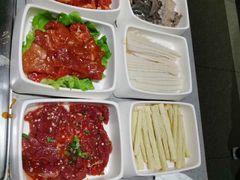 -海底捞火锅鲜切牛肉主题店(长寿路店)