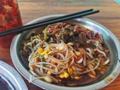 -灵山卢梅燕粉店