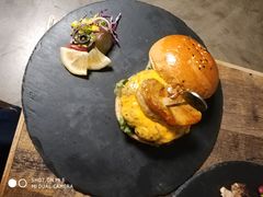 -HIGH FIVE哈福手工汉堡(桂林路店)