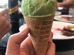 -圣丰索菲特·2 On 988 Café 自助餐厅