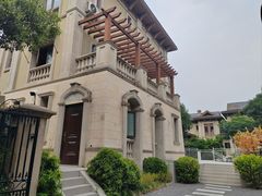 -悠然爱空间高尔夫温泉别墅轰趴馆(思念果岭店)