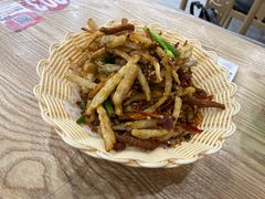 -江城燕子大排档(江汉路步行街店)