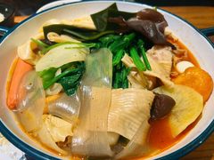 -万记麻辣烫国展总店