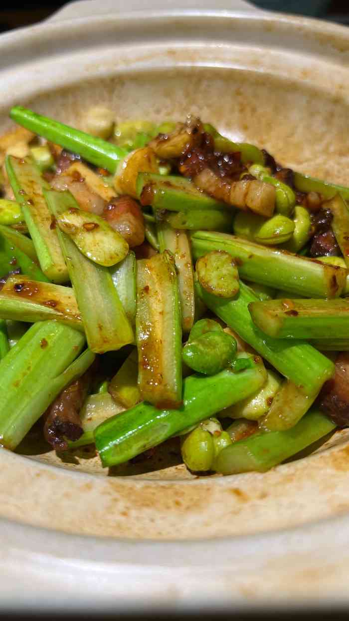 绿茶餐厅(悠唐购物中心店)-"人那叫一个多啊,环境和菜品感觉都和外婆