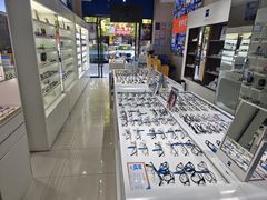 -诺柯视眼镜-蔡司依视路官方工厂店(淞南一店)