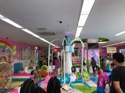 -孩子王童乐园(马群店)
