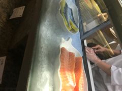 -华邑酒店·鲜艳全日自助餐厅