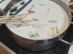 -樾餐厅泰式海鲜火锅(民歌湖店)