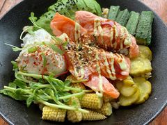 烤三文鱼沙拉-O'mills Sourdough Bakery&Bistro(永嘉路店)