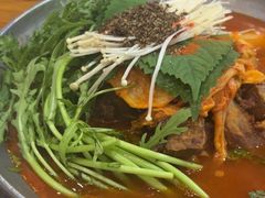 -喇喇排骨火锅·传统韩式脊骨汤(望京西园总店)