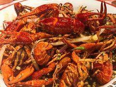 甜麻干煸小龙虾-在老街·淮安大排档·甜麻干煸龙虾·烧烤(河下古镇店)