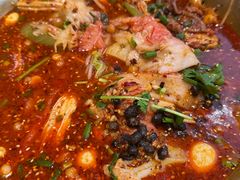 -张翻越·川渝冒菜·武汉黑鸭煲(城北万象城店)