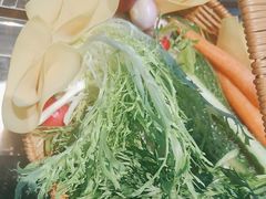 -路边边地标烧烤·川菜·小龙虾·音乐酒馆(良乡长虹店)