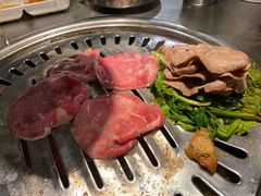 牛舌-韩聚屋韩国烤肉餐厅(新北万达店)