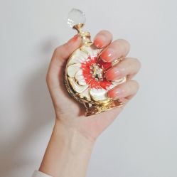 -DAZZLING BEAUTY美甲•美睫专门店