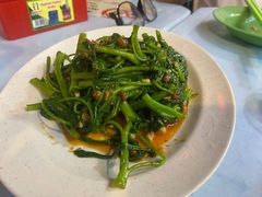 -明记烧鱼美味店