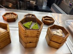 -魁牛·潮汕牛肉自助火锅(沈辽路万达店)
