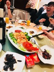 点击看大图 芝士牛油焗龙虾配意面-上海明天广场JW万豪酒店·宴会厅