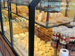 面包甜点陈列柜-鼎丰真(重庆路店)